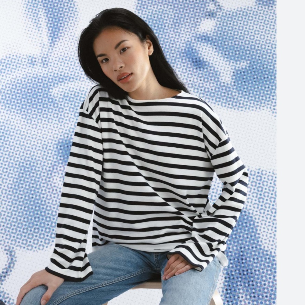 Darling society Navy and White clarity Top